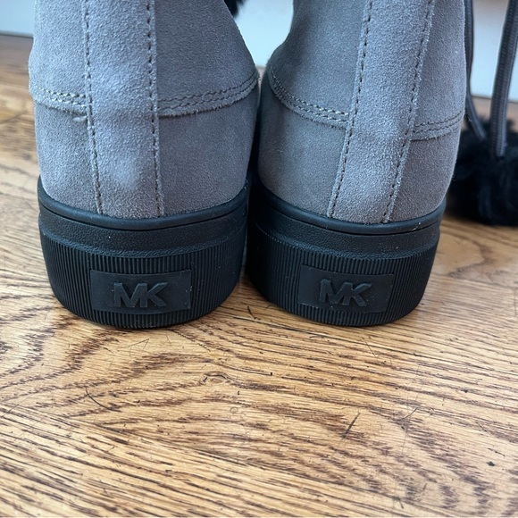 Michael Kors gray suede boots with black faux fur interior and pom pom ties NEW - Picture 3 of 7